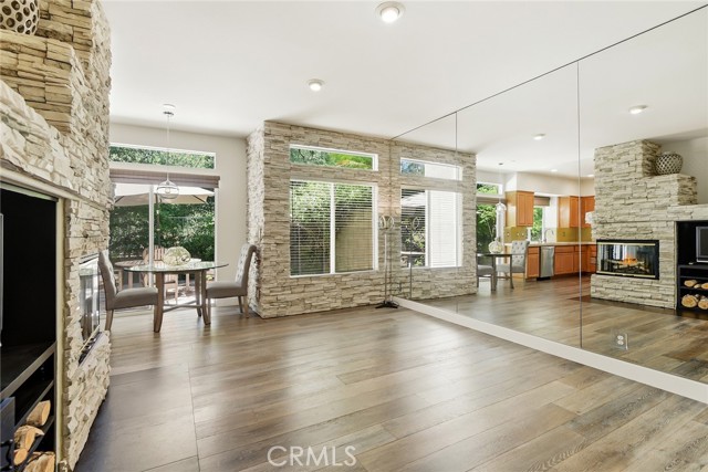 Detail Gallery Image 14 of 29 For 4762 Rhapsody, Oak Park,  CA 91377 - 3 Beds | 3 Baths