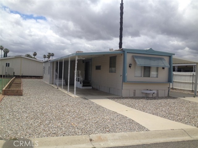 Detail Gallery Image 1 of 5 For 281 Camino Del Sol, Hemet,  CA 92543 - 2 Beds | 1 Baths