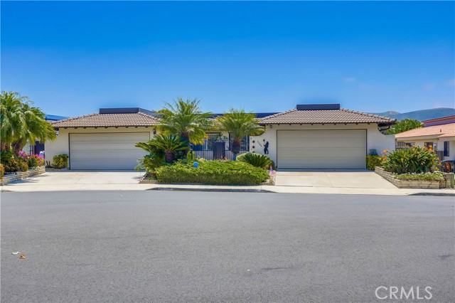 32146 Paseo Sanchez, San Juan Capistrano CA: https://media.crmls.org/medias/47832f60-cc2d-4be2-b779-1d294904416d.jpg