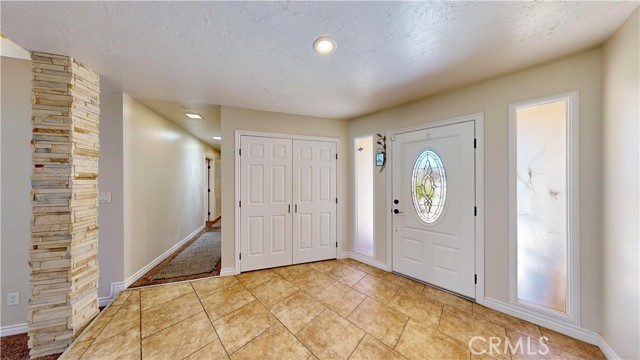 15460 Mandan Road, Apple Valley CA: https://media.crmls.org/medias/4783bf11-b87e-4a3a-aabd-49787111bb8c.jpg
