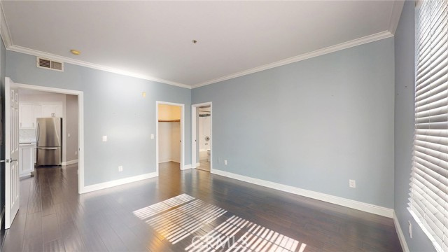 Detail Gallery Image 15 of 30 For 12407 Moorpark #301,  Studio City,  CA 91604 - 2 Beds | 2/1 Baths