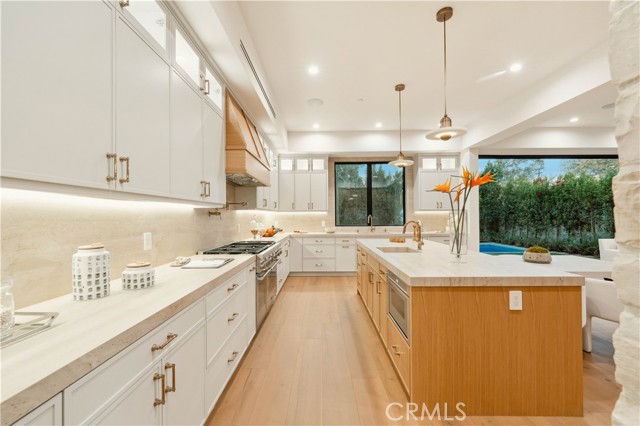 Detail Gallery Image 16 of 56 For 5136 Nagle Ave, Sherman Oaks,  CA 91423 - 6 Beds | 6/2 Baths