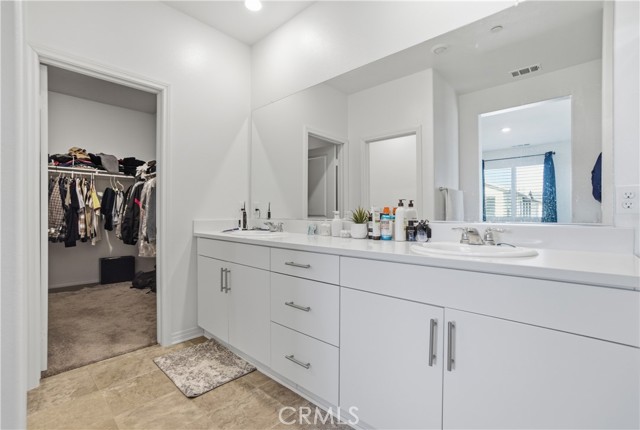 Detail Gallery Image 9 of 45 For 16651 Snowdrop #1,  Fontana,  CA 92336 - 3 Beds | 2 Baths