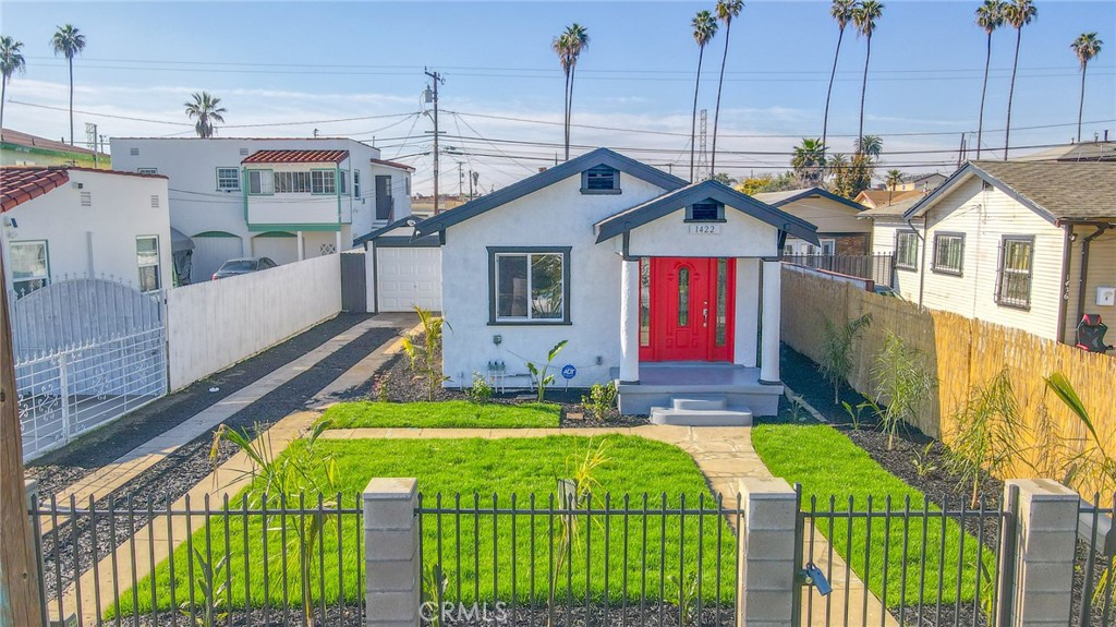 1422 W 95th Street, Los Angeles, CA 90047