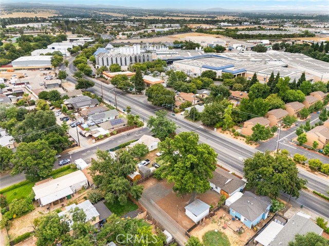 770 E 20th Street, Chico CA: https://media.crmls.org/medias/4787f705-a7d2-4f6a-9f5a-66ed33fbc778.jpg