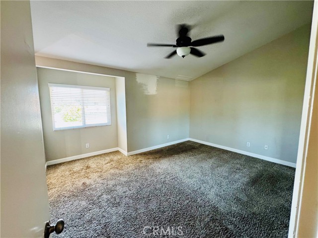Detail Gallery Image 18 of 28 For 39780 Oak Cliff Dr, Temecula,  CA 92591 - 3 Beds | 2/1 Baths