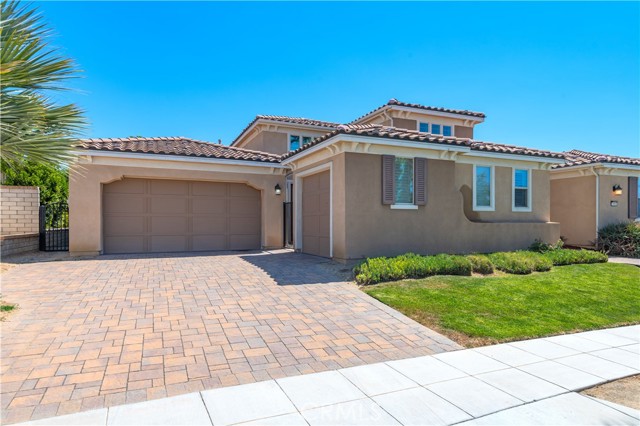 7606 Granja Vista Del Rio, Eastvale, CA 92880