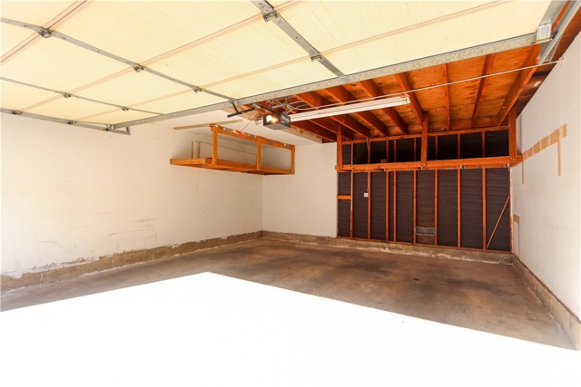 Detail Gallery Image 17 of 21 For 12430 Woodbridge, Garden Grove,  CA 92843 - 2 Beds | 2 Baths