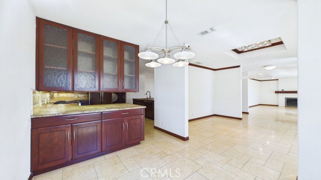 Detail Gallery Image 14 of 62 For 165 Cumberland Rd, Glendale,  CA 91202 - 3 Beds | 2/1 Baths