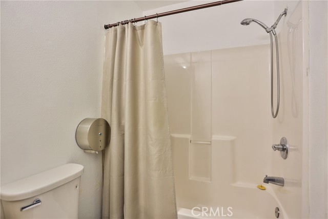 Detail Gallery Image 12 of 40 For 23339 Seeley Way, Crestline,  CA 92325 - 2 Beds | 2 Baths