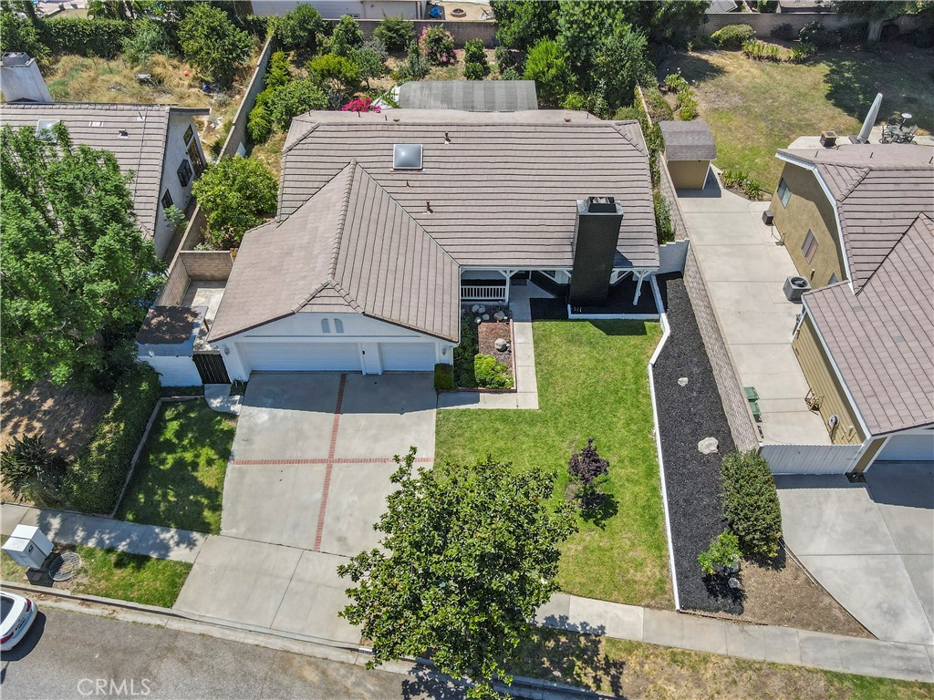 3367 Lathrop