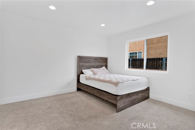 Detail Gallery Image 15 of 32 For 3009 N California, San Bernardino,  CA 92407 - 3 Beds | 2/1 Baths