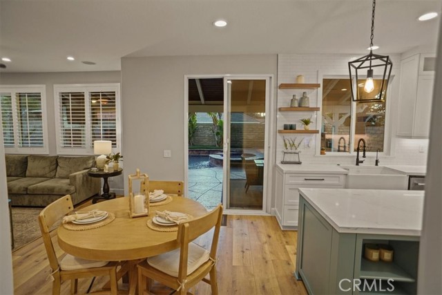 Detail Gallery Image 9 of 43 For 28211 Lorita Ln, Saugus,  CA 91350 - 5 Beds | 2/1 Baths