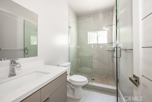 Detail Gallery Image 11 of 17 For 6148 Morella Ave, North Hollywood,  CA 91606 - 2 Beds | 2 Baths
