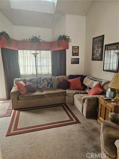 Detail Gallery Image 5 of 40 For 12274 Daisy Ct, Rancho Cucamonga,  CA 91739 - 3 Beds | 2/1 Baths