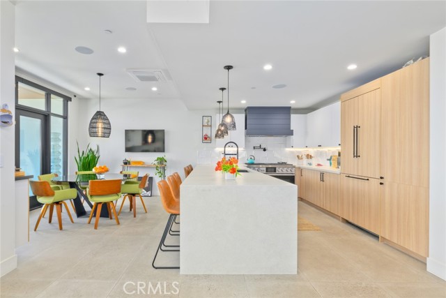 Detail Gallery Image 5 of 26 For 502 E Balboa Bld, Newport Beach,  CA 92661 - 3 Beds | 2 Baths