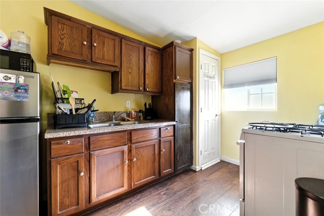 8876 Cypress Avenue, Riverside CA: https://media.crmls.org/medias/4790c274-9aa0-4ff1-ab30-8baeaf27ff7d.jpg