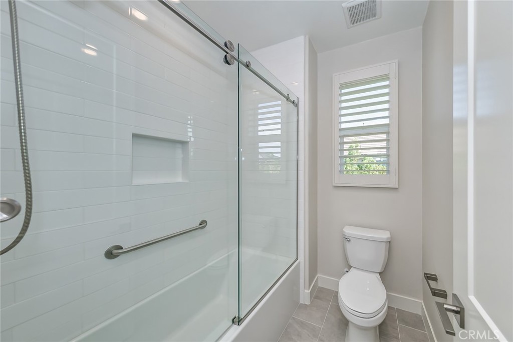 MLS #OC25221565 image #44