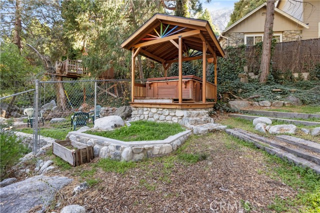 Detail Gallery Image 11 of 19 For 39409 Canyon Dr, Forest Falls,  CA 92339 - 3 Beds | 1 Baths