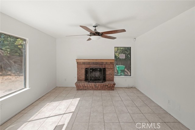 Detail Gallery Image 16 of 46 For 24735 Thornberry Cir, Moreno Valley,  CA 92557 - 5 Beds | 3 Baths