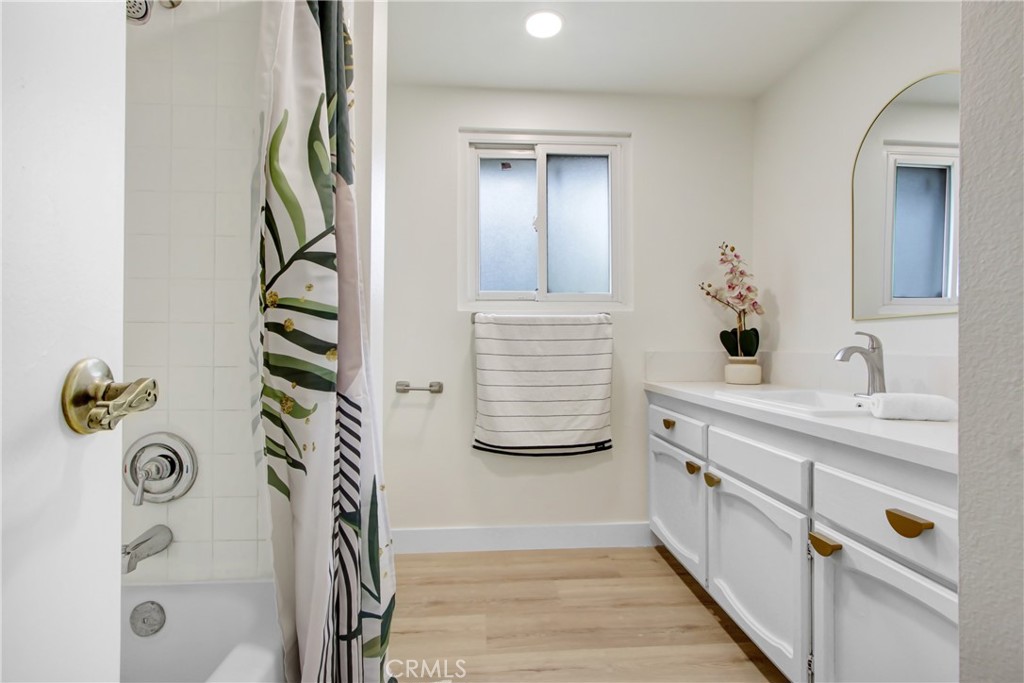 MLS #WS25252579 image #24