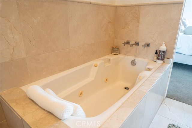 Detail Gallery Image 13 of 16 For 1424 26th #2,  Santa Monica,  CA 90404 - 2 Beds | 2/1 Baths