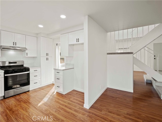 27572 Caraway Lane, Saugus CA: https://media.crmls.org/medias/47934f34-7970-40b3-9417-dfc5ddc9f3a1.jpg
