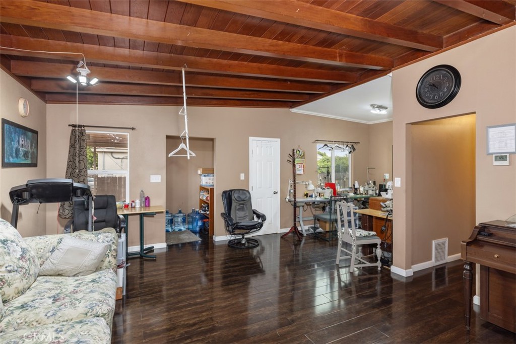 MLS #PW25100585 img 14