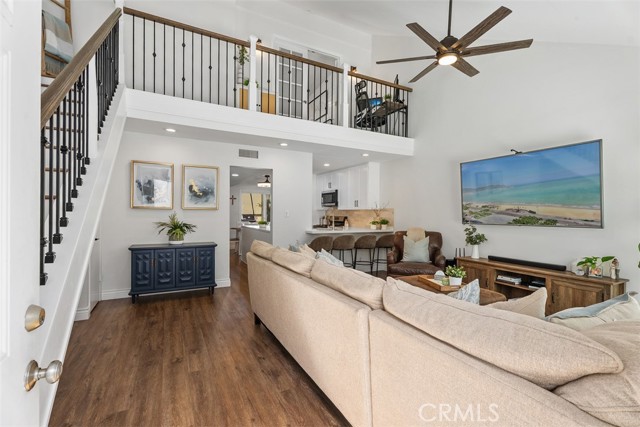 Front Image Thumbnail for CROC26064426