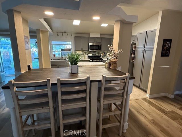 Detail Gallery Image 13 of 35 For 27505 Jasper Way, Castaic,  CA 91384 - 3 Beds | 2 Baths