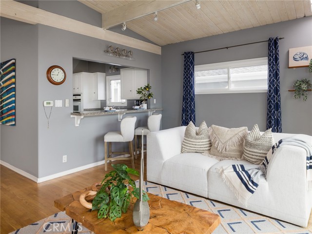 2613 Vista Drive, Manhattan Beach, California 90266, 3 Bedrooms Bedrooms, ,2 BathroomsBathrooms,Residential,Sold,Vista,SB22142075