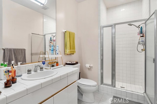 Detail Gallery Image 16 of 18 For 723 S Broadway, Redondo Beach,  CA 90277 - 4 Beds | 3/1 Baths