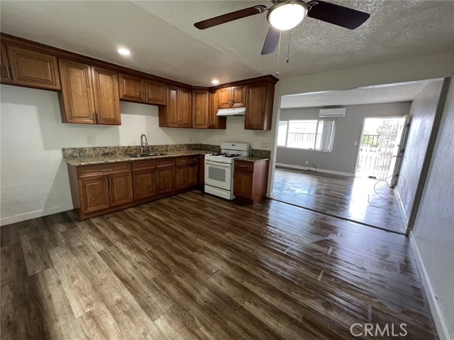 MLS# WS23175943