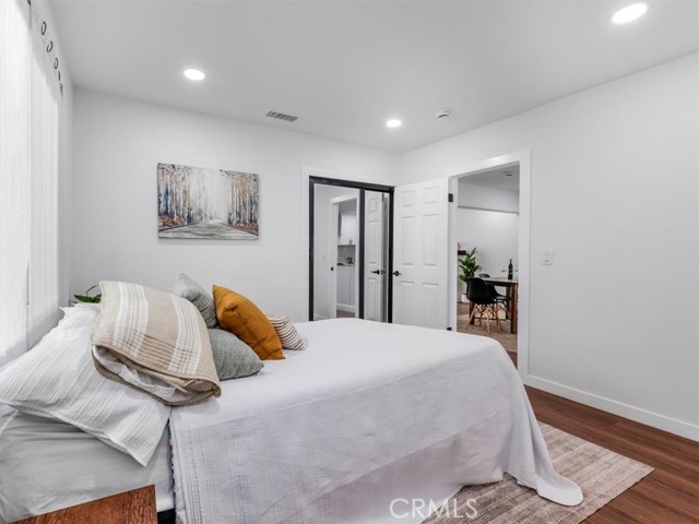 Detail Gallery Image 11 of 35 For 5111 Cimarron St, Los Angeles,  CA 90062 - 3 Beds | 2/1 Baths