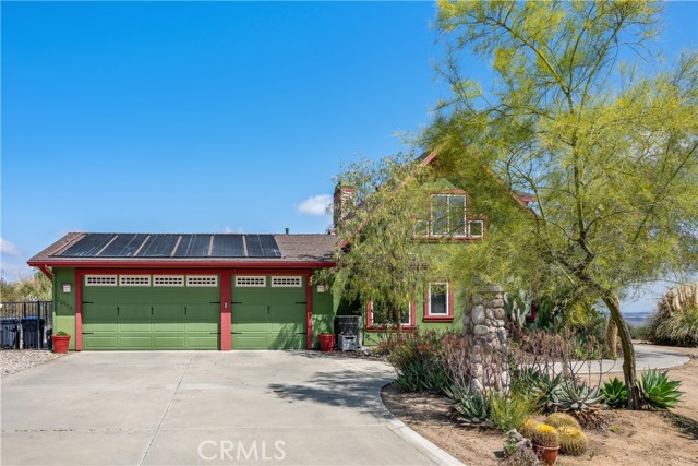 21475 Ridgedale Drive, Lake Mathews CA: https://media.crmls.org/medias/4797b375-e4a3-4a8c-9994-bc0dcac9e182.jpg