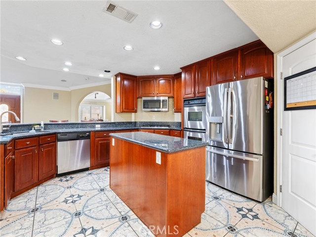 13136 Tawya Road, Apple Valley CA: https://media.crmls.org/medias/4797f741-fd54-469a-9dcb-ecca87e5bc71.jpg