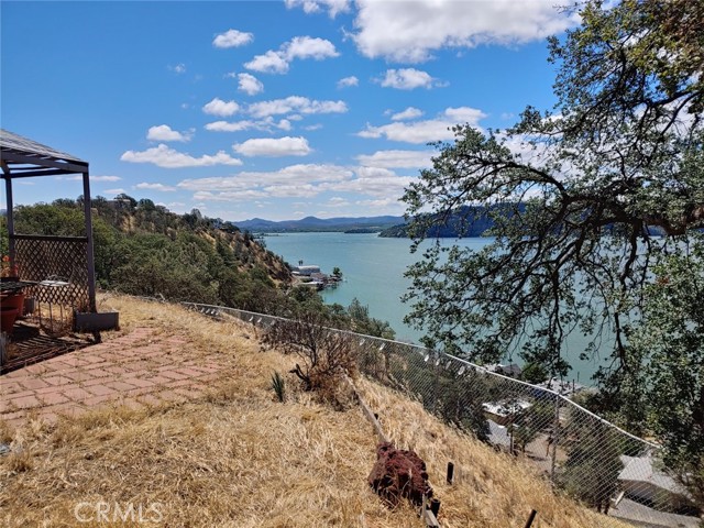13050 Carter Lane, Clearlake CA: https://media.crmls.org/medias/47990ecc-373e-4feb-bf82-53804dc1fc8c.jpg