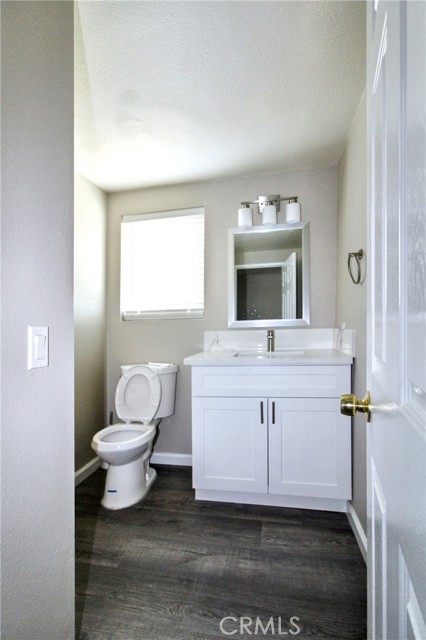 13083 Raenette Way, Moreno Valley CA: https://media.crmls.org/medias/47991515-c329-4660-b7df-0d2a47a1ee8a.jpg