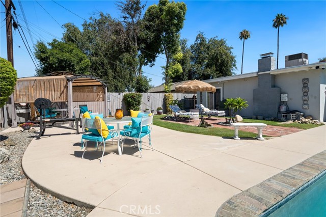 Detail Gallery Image 21 of 28 For 4088 Lively, Riverside,  CA 92505 - 4 Beds | 2 Baths