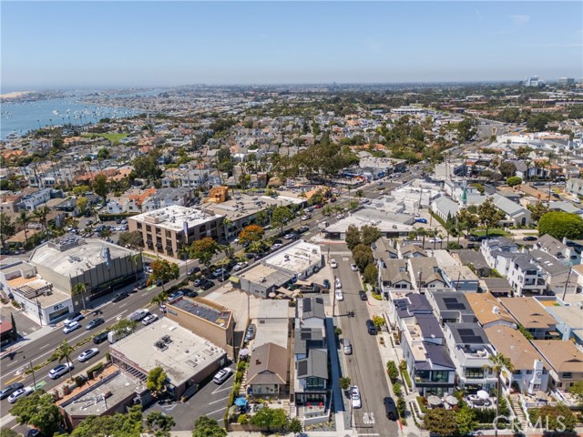 Detail Gallery Image 26 of 32 For 521 1/2 Iris, Corona Del Mar,  CA 92625 - 2 Beds | 2/1 Baths