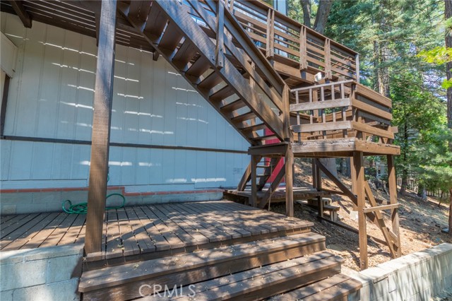 Detail Gallery Image 12 of 29 For 260 S Fairway Dr, Twin Peaks,  CA 92391 - 4 Beds | 3 Baths
