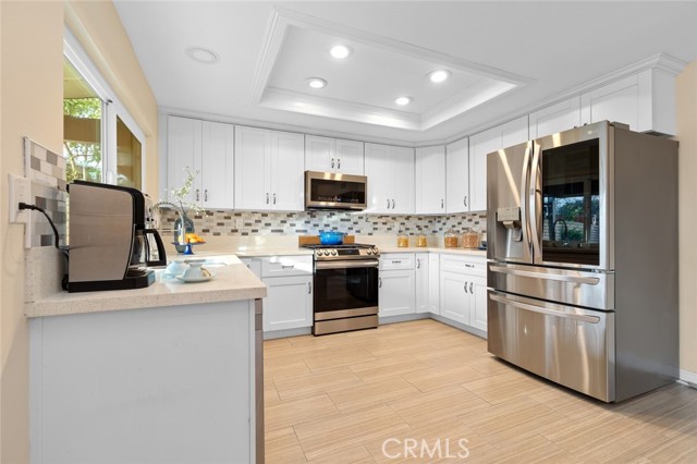 Detail Gallery Image 9 of 38 For 2914 S Rene, Santa Ana,  CA 92704 - 4 Beds | 3 Baths