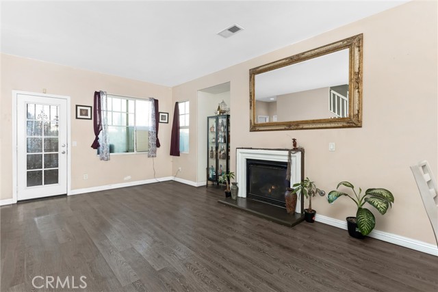 Detail Gallery Image 3 of 23 For 2618 W via San Carlos, San Bernardino,  CA 92410 - 4 Beds | 2/1 Baths