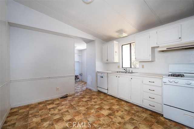 Detail Gallery Image 8 of 26 For 4122 Guadalupe Creek Rd, Mariposa,  CA 95338 - 3 Beds | 2 Baths