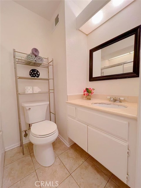 Detail Gallery Image 9 of 11 For 3904 Bresee Ave #7,  Baldwin Park,  CA 91706 - 2 Beds | 2 Baths