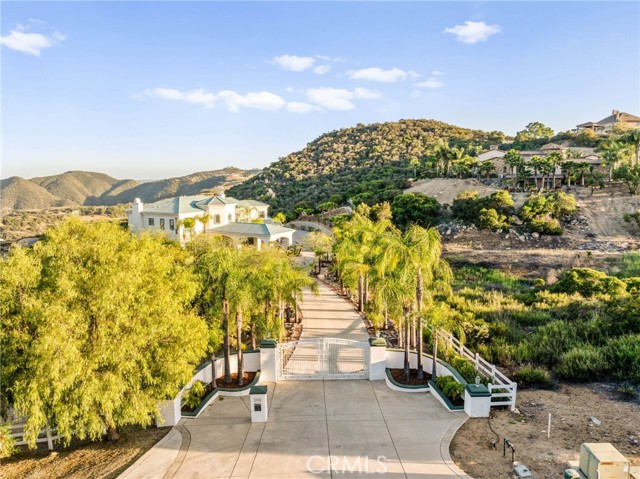 37626 Via Majorca, Murrieta CA: https://media.crmls.org/medias/479d9c42-0c66-421b-bbb5-268086c3f95d.jpg