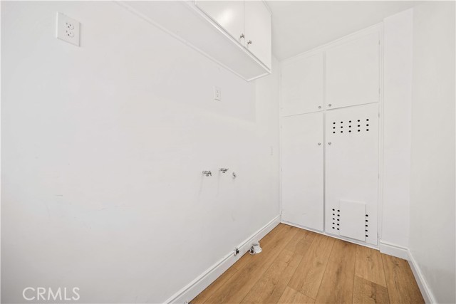 104 East Adams photo 31