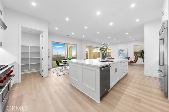 118 Sunnybank, Irvine CA: https://media.crmls.org/medias/479dd99d-f5bb-4c9c-99f9-5b8a91f4be4f.jpg