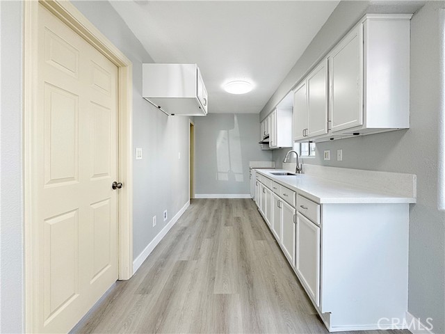 Detail Gallery Image 5 of 20 For 6927 Estrella Ave, Los Angeles,  CA 90044 - – Beds | – Baths