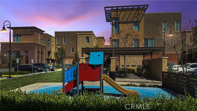422 W Route 66, Glendora CA: https://media.crmls.org/medias/479e1db4-b200-4eba-a5a3-df263f04dcee.jpg